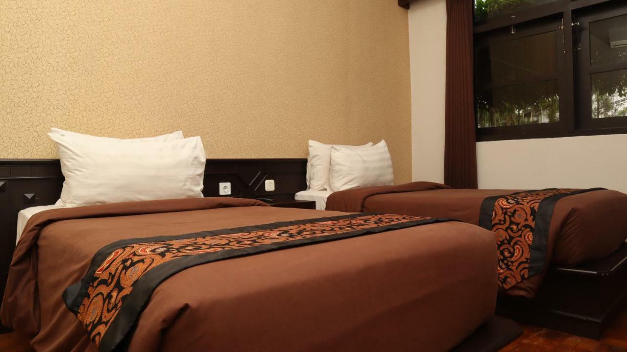 Kusuma Agrowisata Resort & Convention Маланг Экстерьер фото